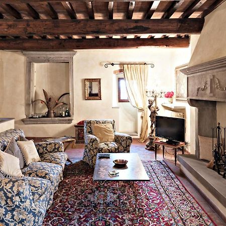 Villa Eleonora Ampinana ภายนอก รูปภาพ