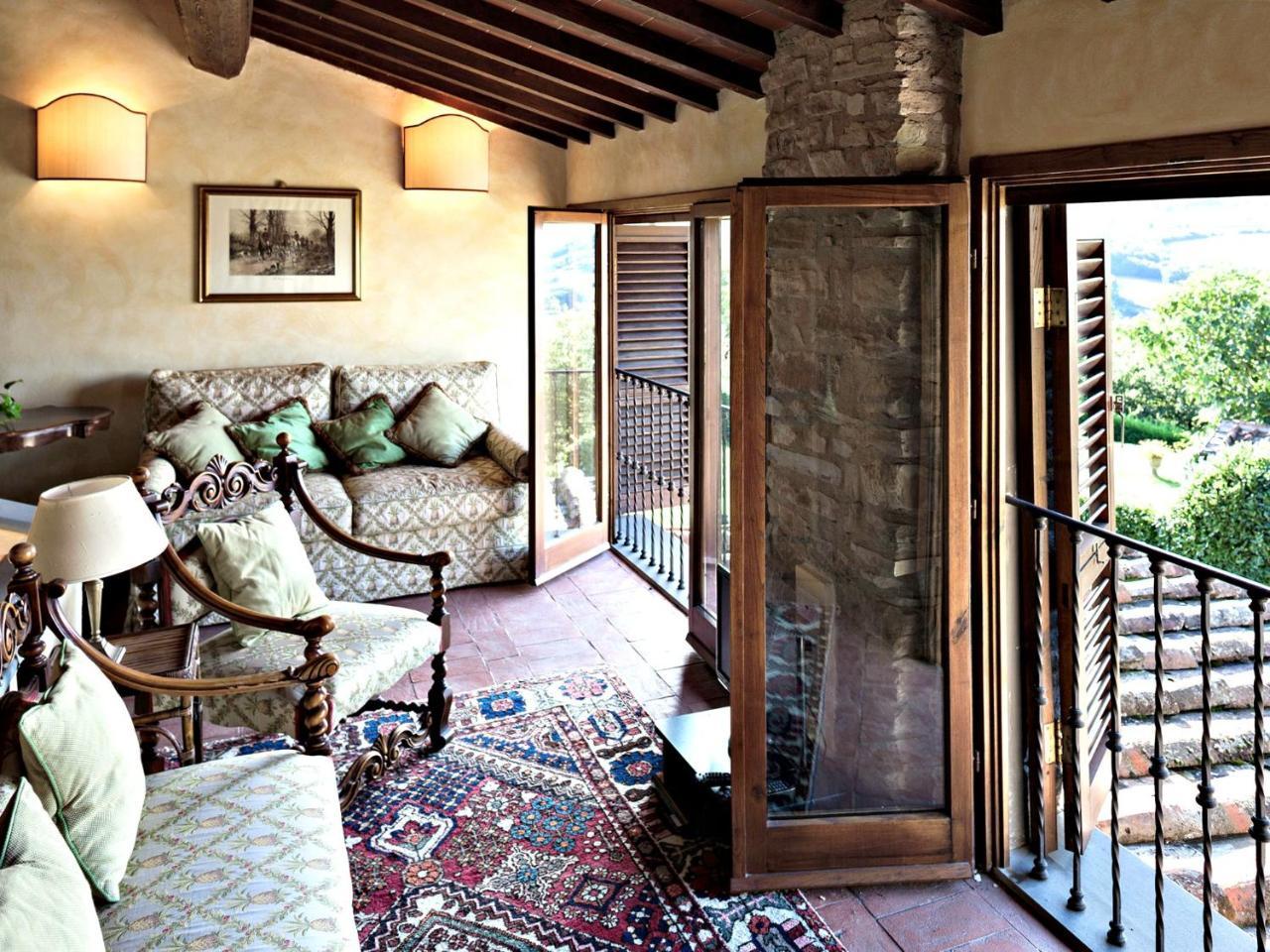 Villa Eleonora Ampinana ภายนอก รูปภาพ