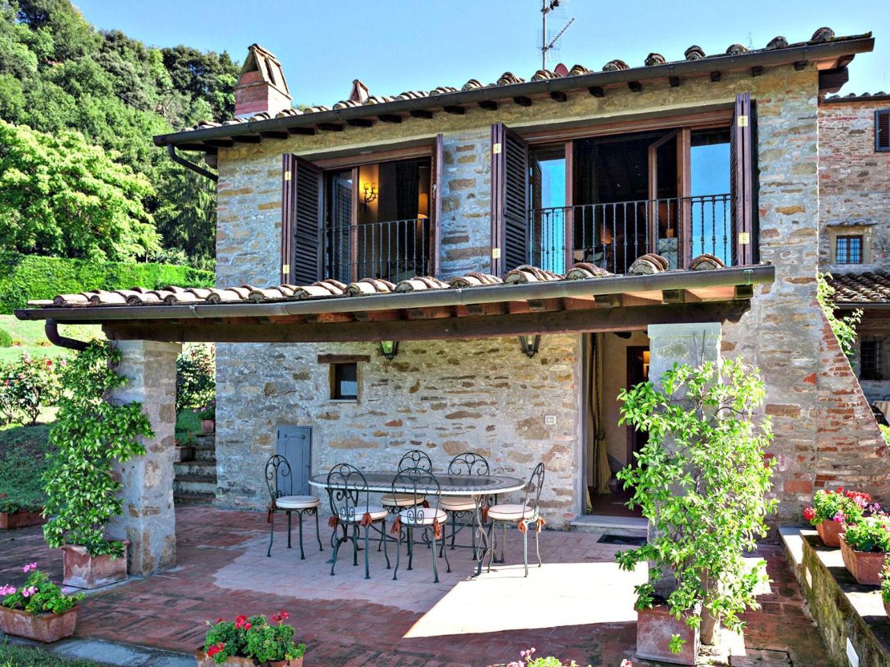 Villa Eleonora Ampinana ภายนอก รูปภาพ
